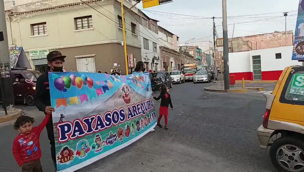 Celebración por el día del payaso peruano.