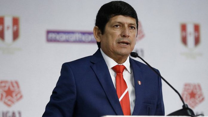 Agustín Lozano, actual presidente de la Federación Peruana de Fútbol.