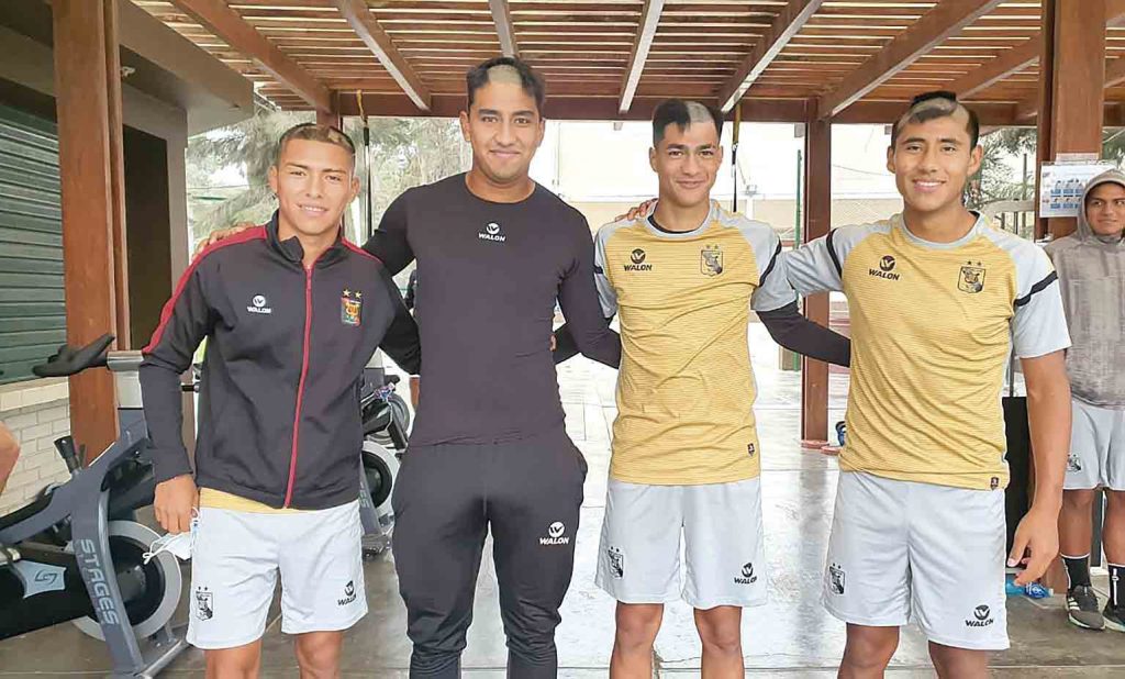 En imágenes, Jefferson Cáceres, Bruno Portugal, Kenji Cabrera y Gimi Gamero, quienes debutaron en Melgar el año 2021.