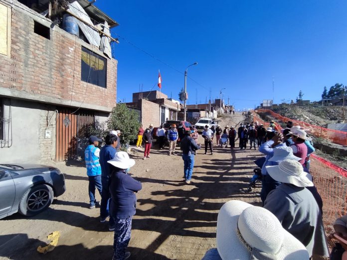 Vecinos del asentamiento humano “Héroes del Cenepa” anuncian marcha contra el Gobierno Regional de Arequipa