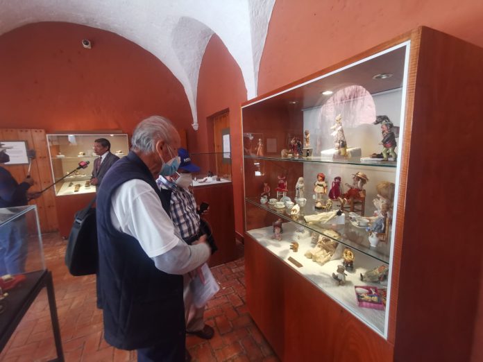 La exposición es un conjunto de juguetes con más de 20 años de antigüedad que pertenecen a distintas culturas y épocas.