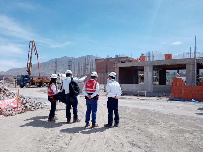 Sunafil paraliza obra en Cerro Colorado por poner en riesgo a trabajadores