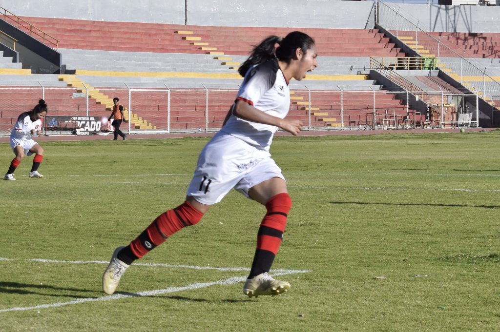 Gol de Camila Perochena que encaminó a Melgar al título departamental del fútbol femenino. 