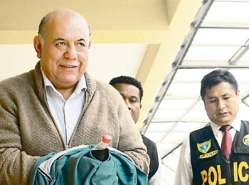 Tacna: Gobernador regional tendrá que cumplir detención domiciliaria