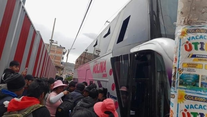 Cusco: Pobladores de Paucartambo y estudiantes de la UNSAAC partieron a Lima