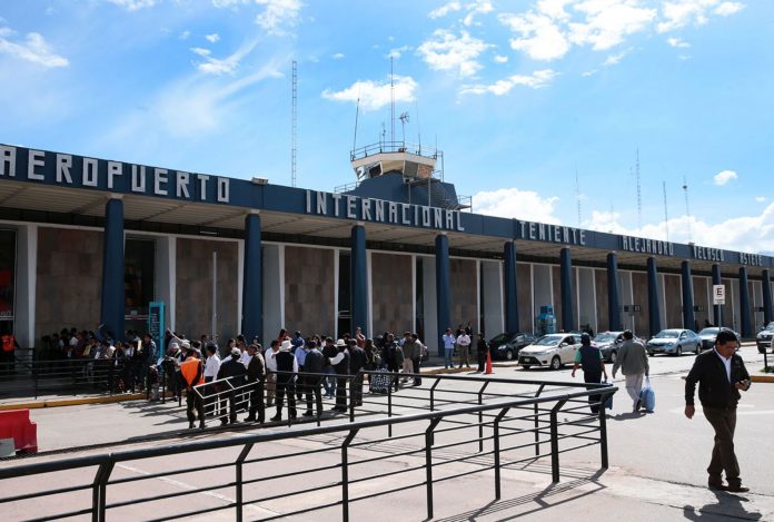 Aeropuerto Alejandro Velasco Astete