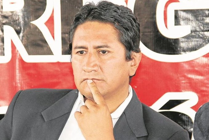 Vladimir Cerrón: “Los culpables directos de la decisión de Pedro Castillo son Aníbal Torres y Betssy Chávez”