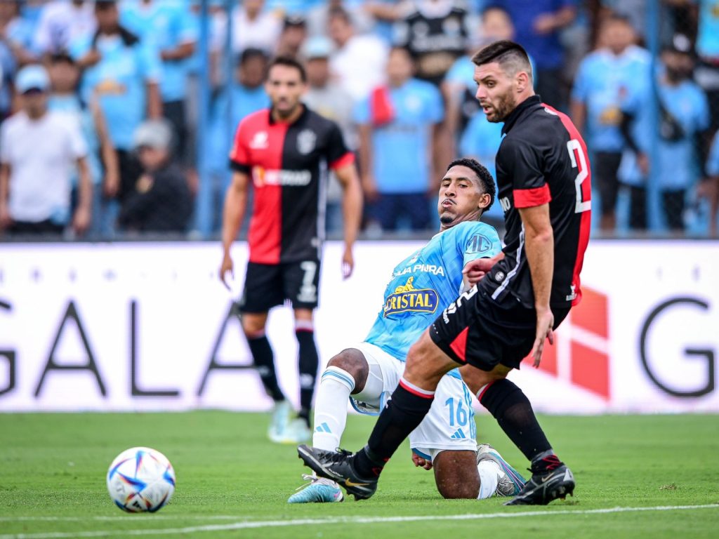 Melgar cayó por la mínima ante Sporting Cristal en Lima.