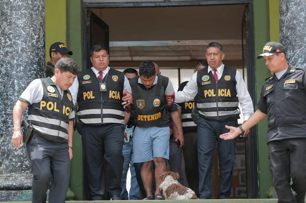 Lima: PNP detiene a chofer que estaría implicado en asesinato de una familia en San Miguel