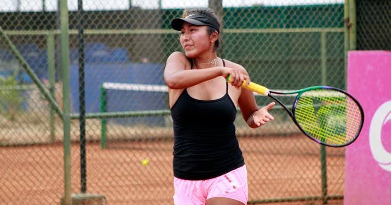 Romina Ccuno, tenista arequipeña de 20 años.