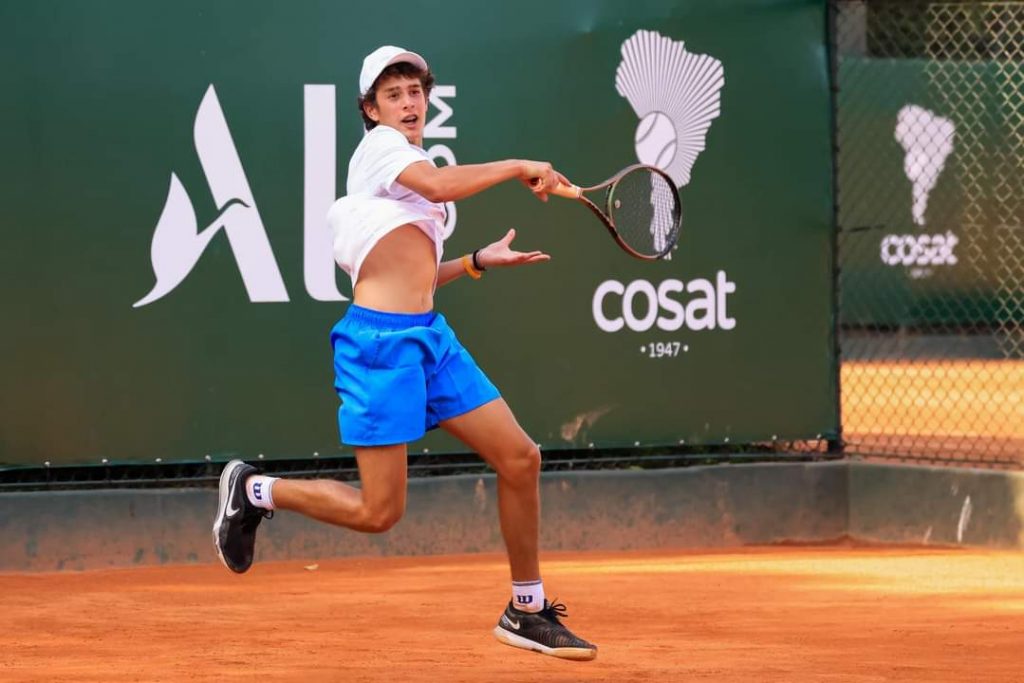 Foto: COAST - Nicolás Baena en su presentación en el Roland Garros.