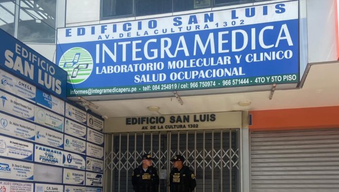 Cusco: Mujer muere tras caer del octavo piso del edificio San Luis