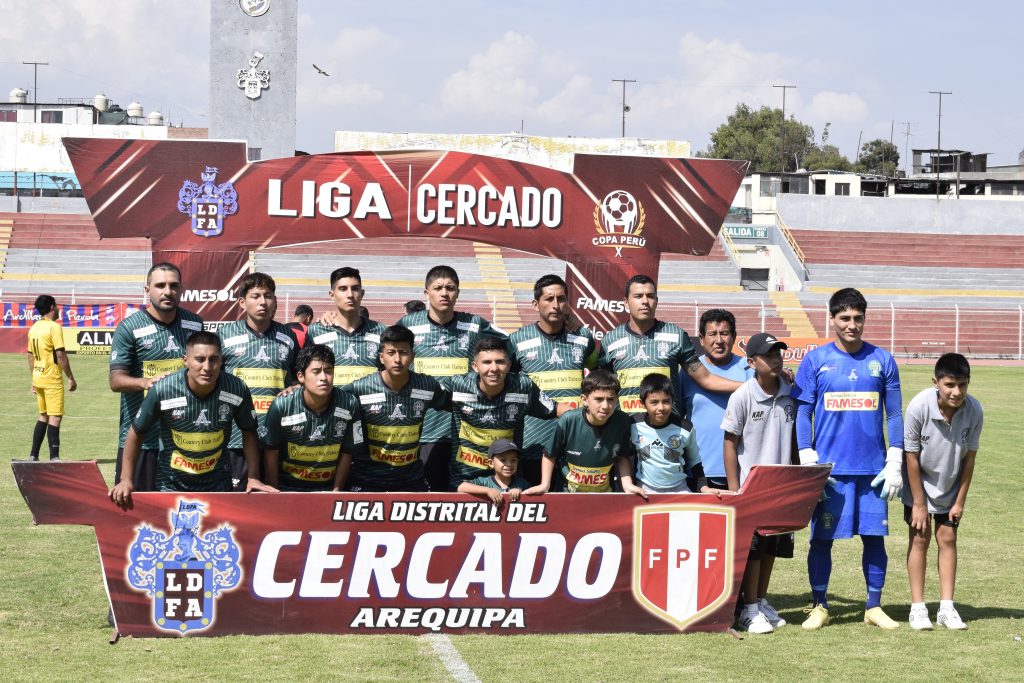 Sportivo Huracán es uno de los líderes en la Liga de Cercado.
