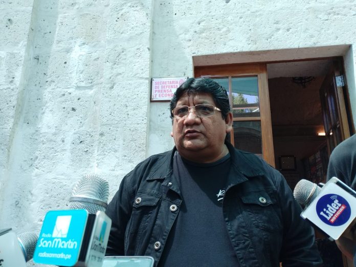 José Luis Chapa pidió al gobernador contratar a funcionarios que trabajen por la región y no solo a aquellos que lo apoyaron durante su campaña.